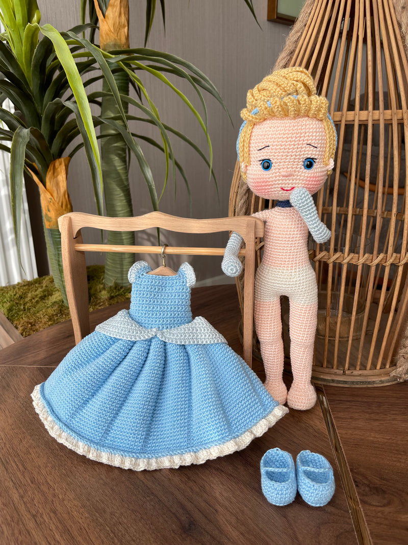 Handmade Cinderella Doll, crocheted using amigurumi technique with a blue dress, blonde hair, and custom name on a leather label, perfect for princess lovers and gifts.